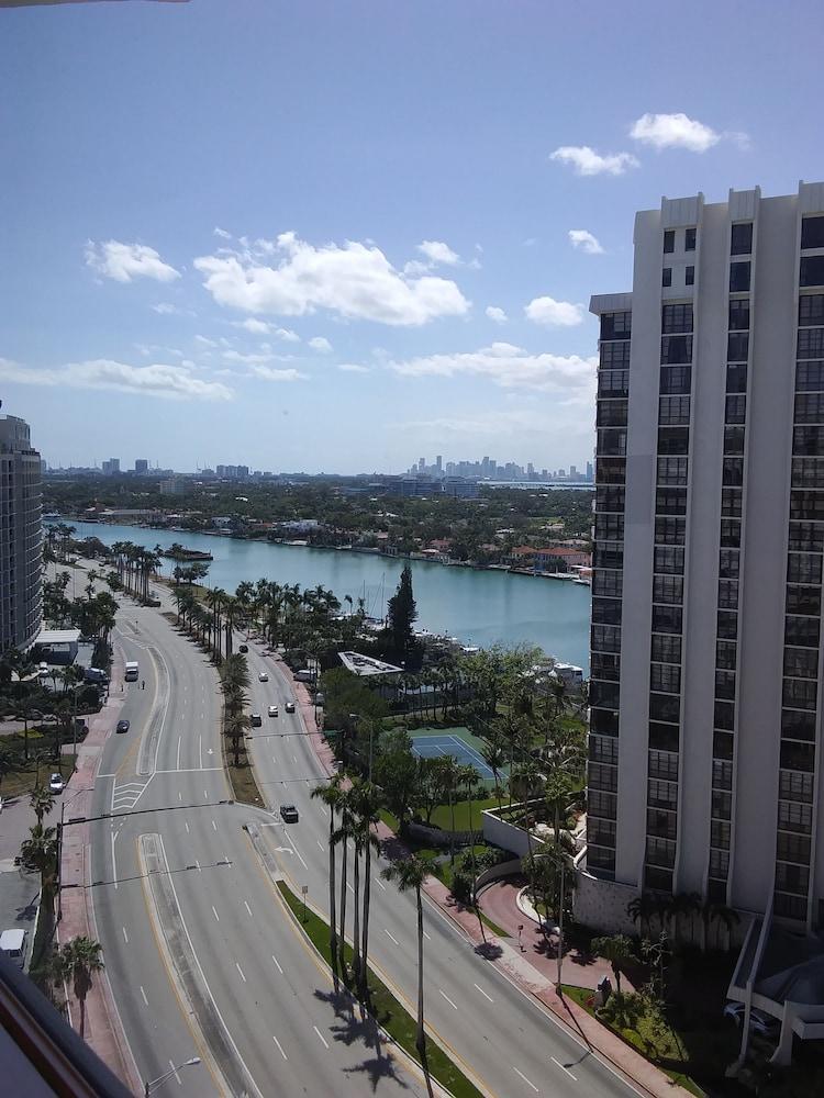 Dw Oceanfront Resort ไมอามีบีช ภายนอก รูปภาพ